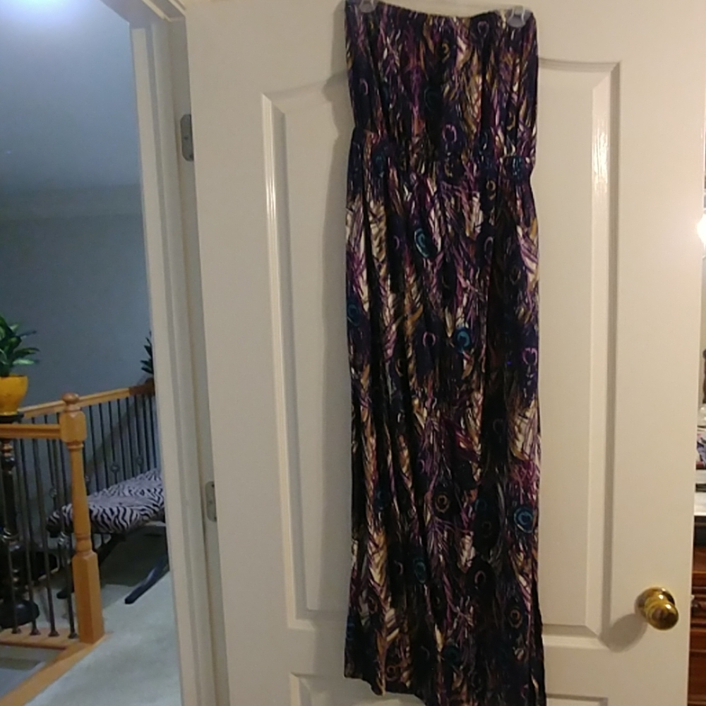 🔴 Bogo sale Peacock maxi dress